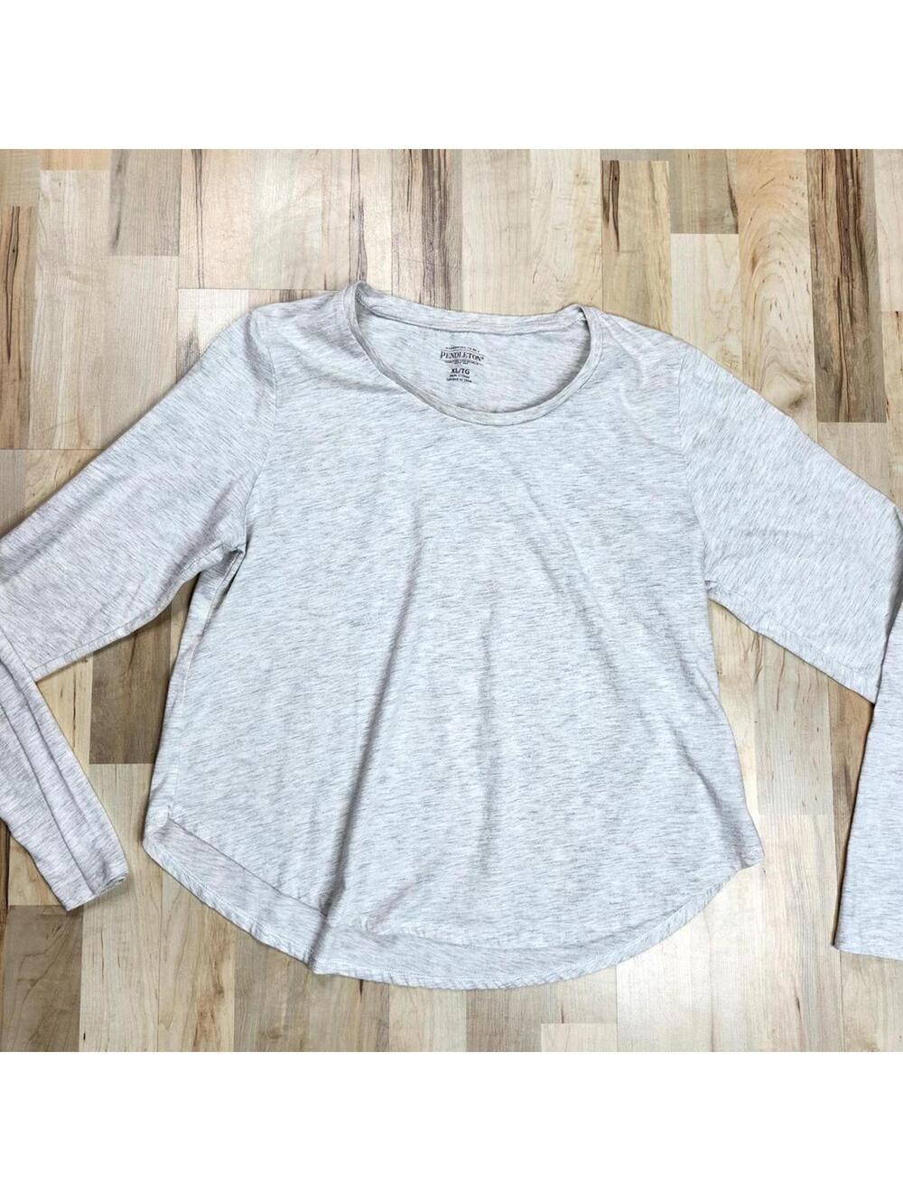 Pendleton Women's Long Sleeve Light Gray T-Shirt XLarge